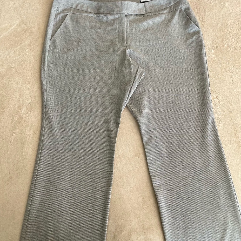 Worthington Modern Fit Relaxed Straight Leg Pants - Size I6P - Picture 13 of 13